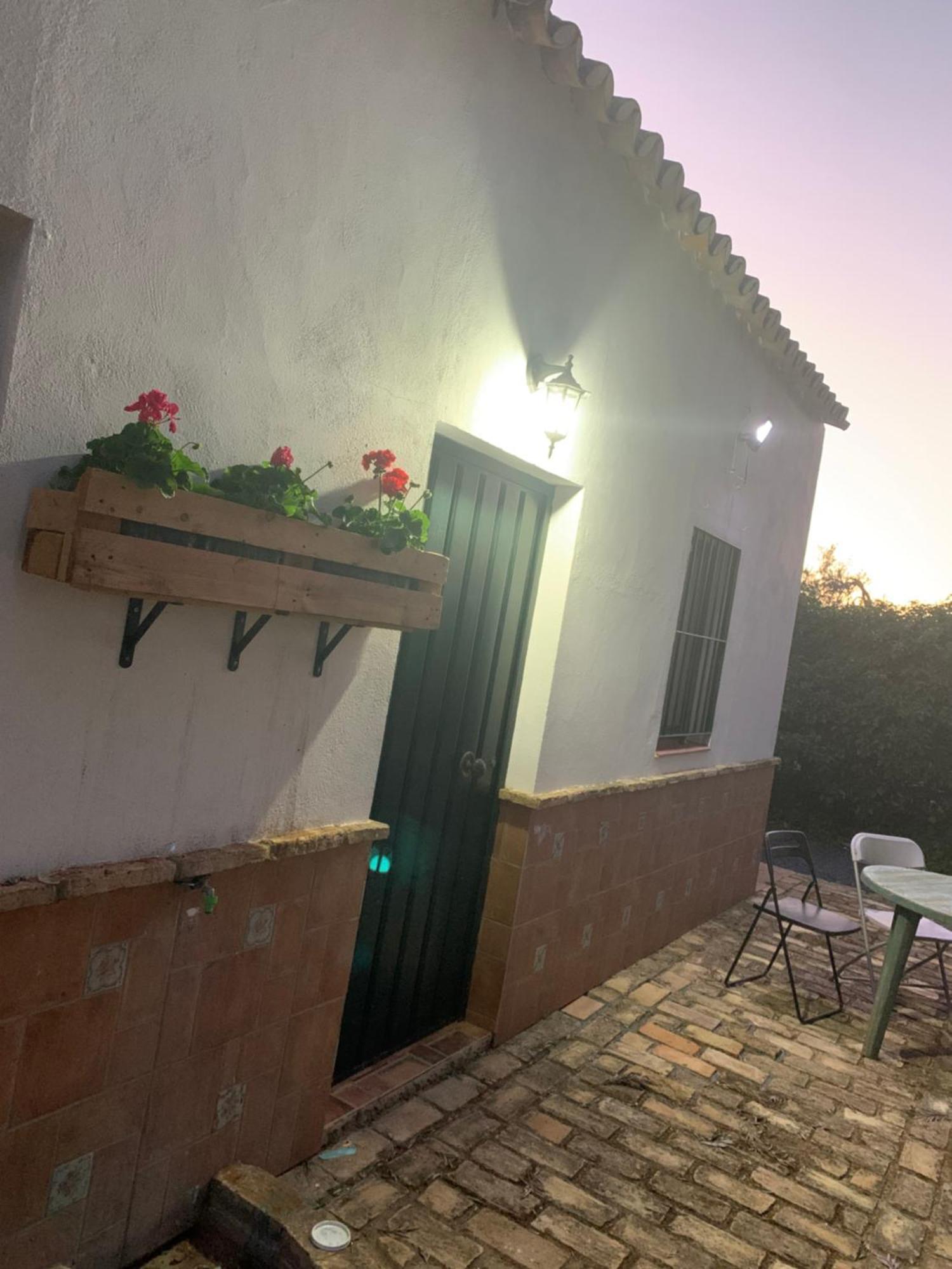Casa Los Laureles Pilas Exterior photo
