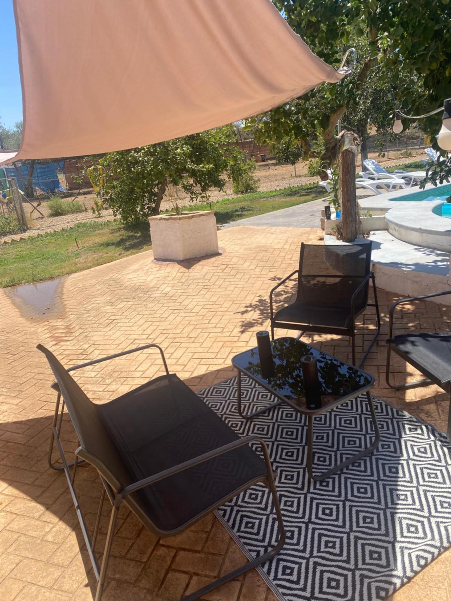 Casa Los Laureles Pilas Exterior photo