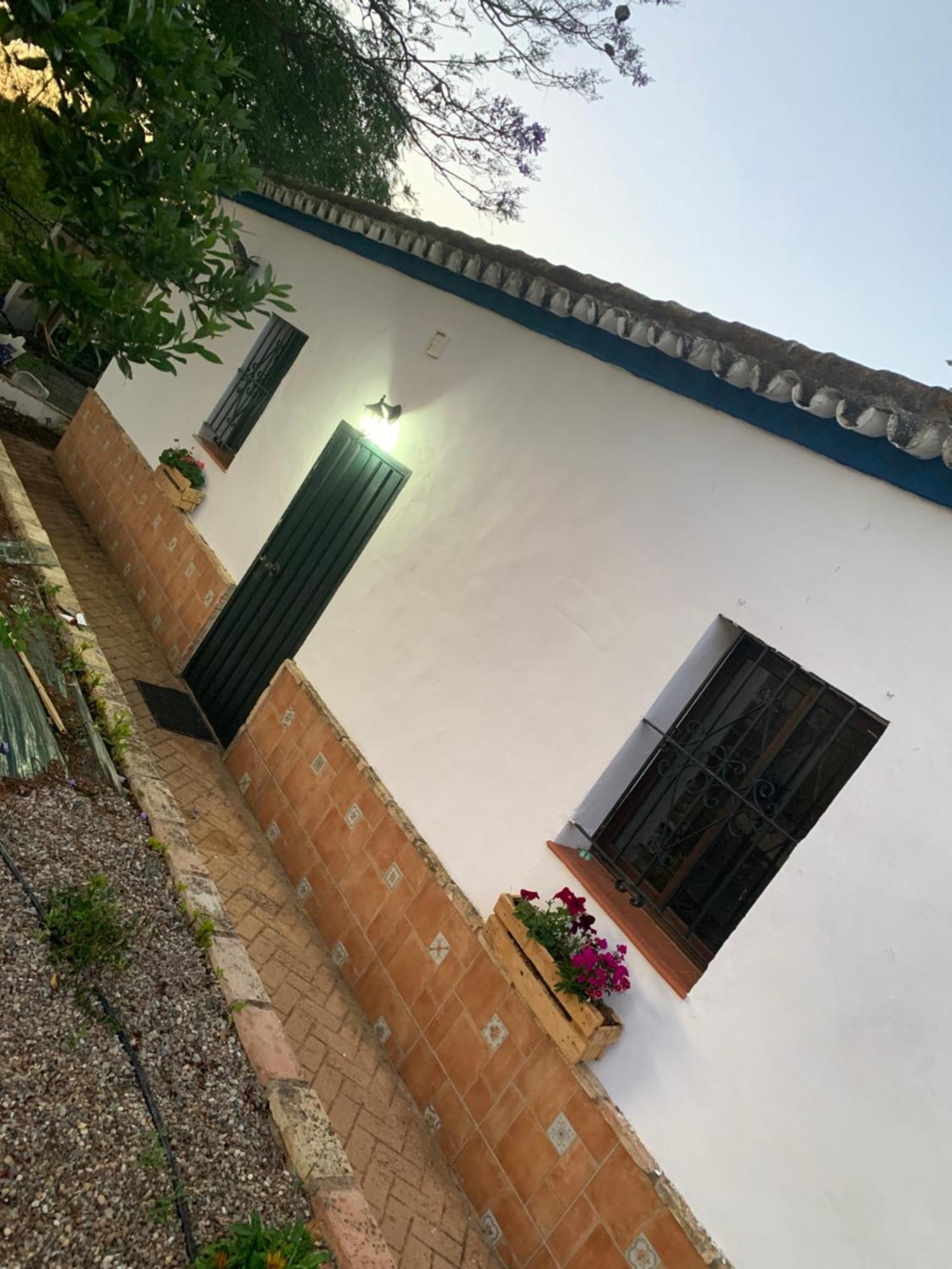 Casa Los Laureles Pilas Exterior photo