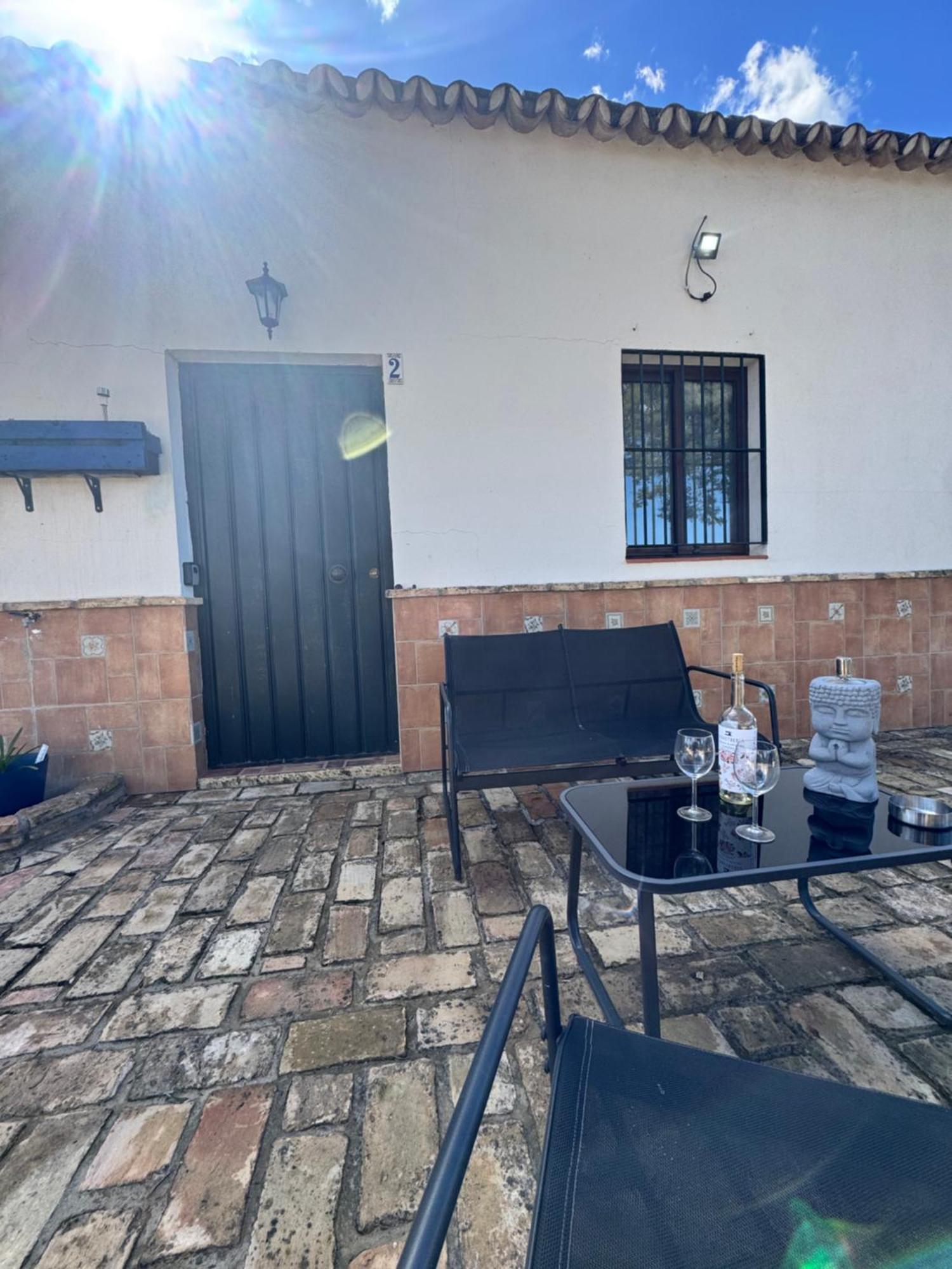Casa Los Laureles Pilas Exterior photo